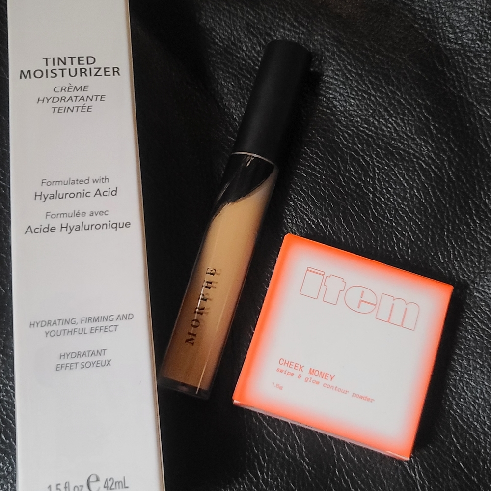 HOST PICK 🎉🎊Beauty trio Tinted moisturizer concealer & bronzer contour powder